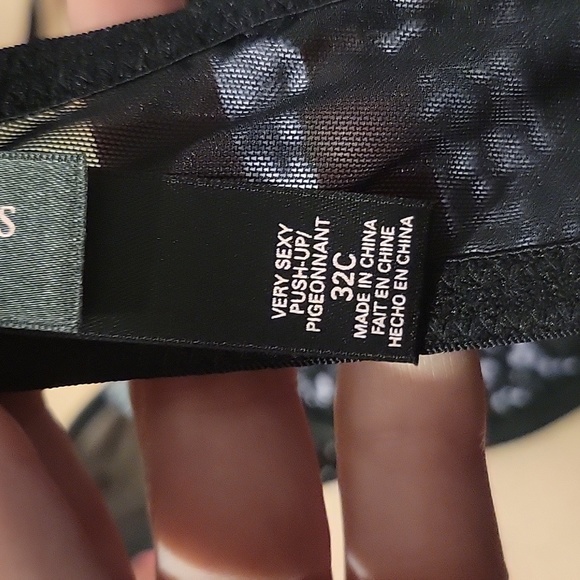 ❤️ VS RARE 3 PIECE VERY SEXY SET - Picture 5 of 8